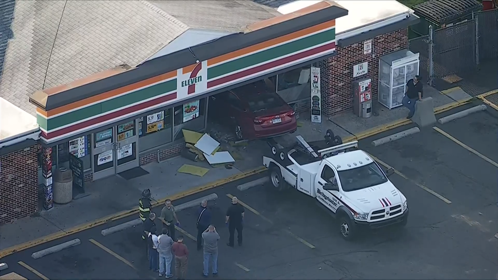 Driver in stolen car crashes into 7-Eleven store in Bucks County, police say — Ambler Business news