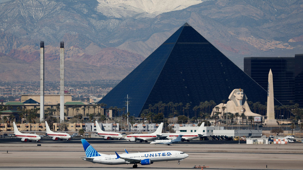 Flight rerouted after passenger threatened to hijack plane — Ambler Community news